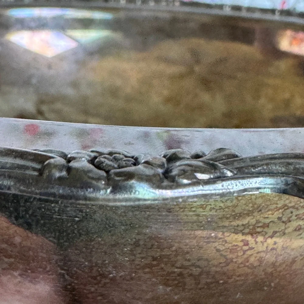 Wm A Rogers Oneida Silverplate Footed Bowl Floral Repousse Rim 10.25